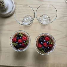 Vintage Candlewick Glass Sherbets 3  1/2" Tall w/Fruit Insert Included