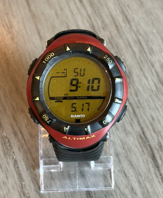 SUUNTO Altimax Watch (New Battery!)
