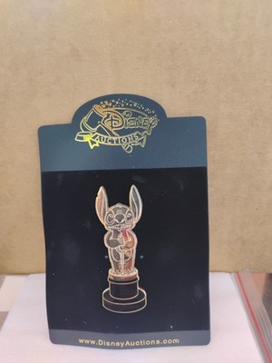 Disney Auctions JUMBO Trophy Award Stitch Pin LE 100 RARE HTF GRAIL