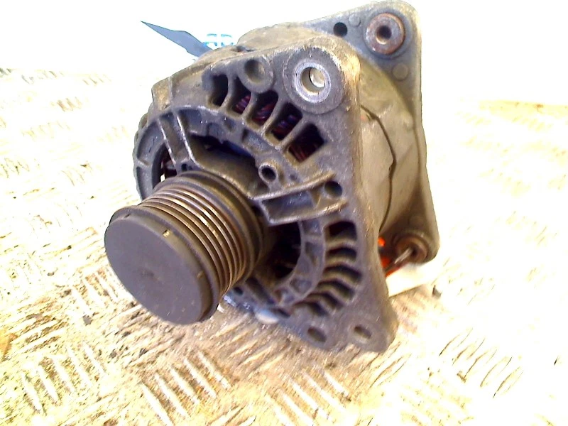 ALTERNADOR ALTERNADOR SEAT LEON (1M1) HATCHBACK 5 PUERTAS 1.9 TDI 110 (AHF) 2004 Foto 2 de 2