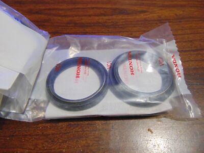 Honda 09-14 CRF450R FORK DUST AND OIL SEAL OEM 51490-MEN-A31