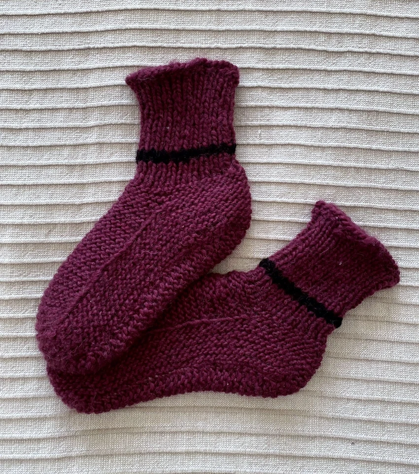 1 paar Handgestrickte dicke Socken Puschen Sofasocken Gr. 33 / 34 - Bild 2 von 4