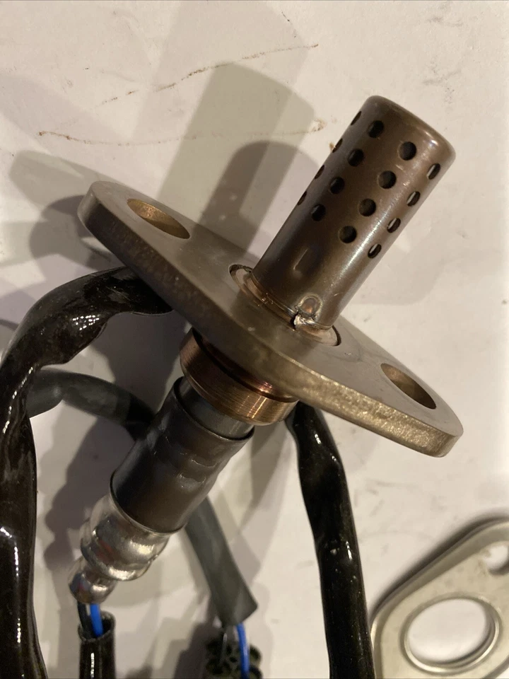 Sensor de oxígeno Bosch 15208 apto para Toyota Tacoma 1998 1999 Y 2000 Foto 2 de 4