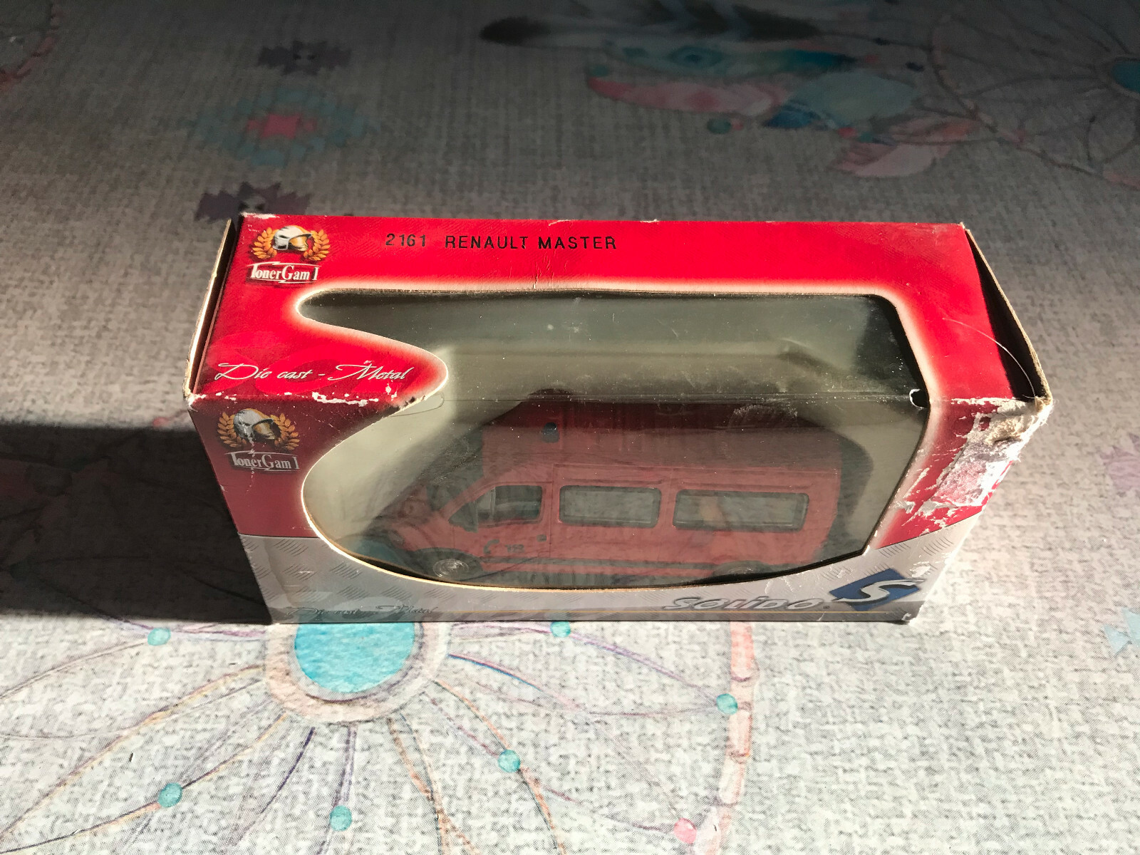 Picture 1 of 4