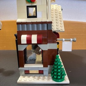LEGO Creator Expert Winter Toy Shop 10199 In 2009 Used Retired W/Manual As Is