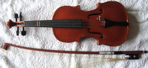 Stentor Student - 1/4 Violin And Case - Pre owned - With Repairable Faults - Picture 5 of 8