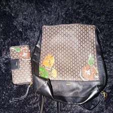 Fossil Floral Medium Shoulder Bag Zip Closure...