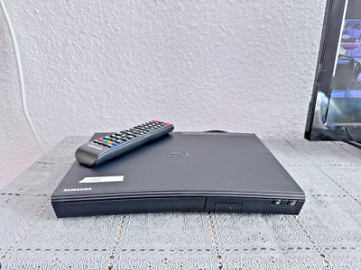 3D Blu-Ray Samsung BD-J5500 Bluray DVD Player mit FB HDMI USB LAN Smart TV