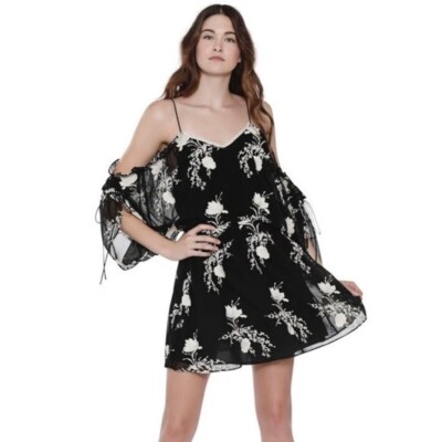 NWT Alice + Olivia Holden Embroidered Tunic Dress