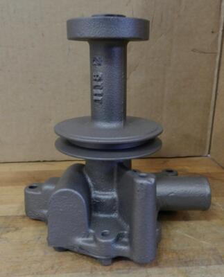 Clark Forklift Continental engine 4-6 Cyl rebuilt water pump F162K500 W/O pulley
