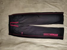 Under Armour Women s Gray Pants with Pink Logo on front right leg
