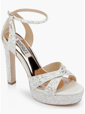 NIB Badgley Mischka Fizzy Platform Sandals 10 Ivory Crystal Pearl Bridal Wedding