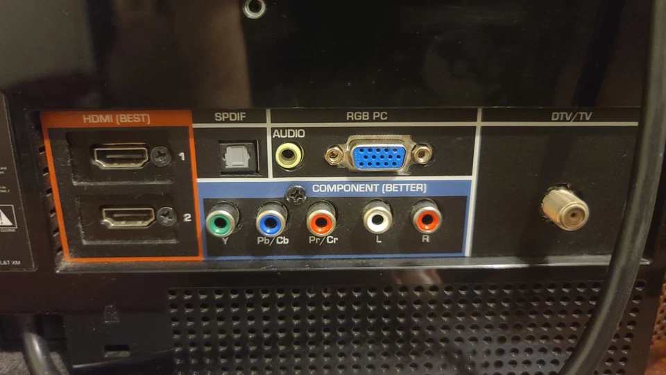 Vizio M190VA 19" With Remote - Image 4 of 4