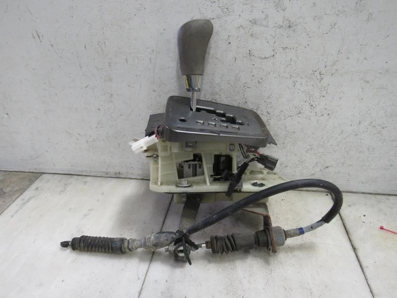 2010 SUBARU FORESTER FLOOR GEAR SHIFTER - Image 2 of 4