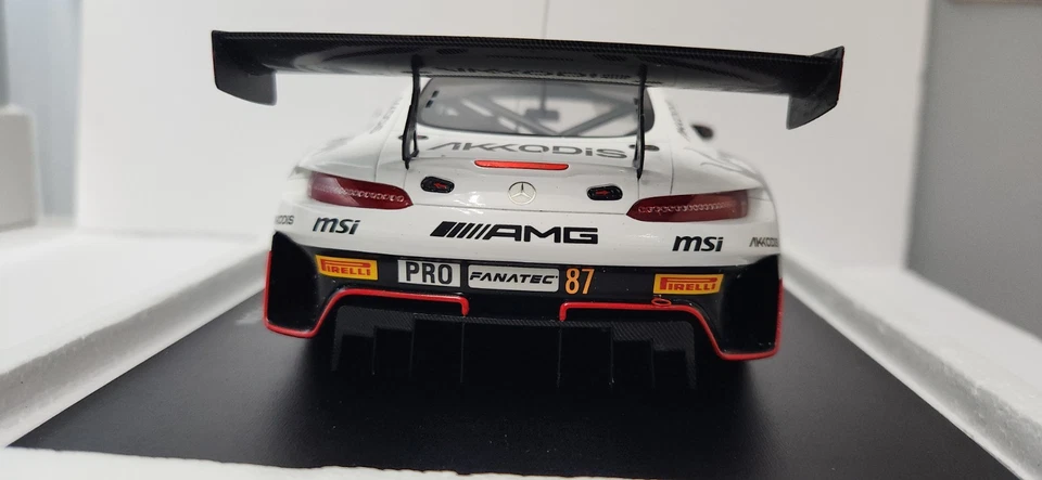 RARE 1/18 MSI/Spark Mercedes AMG GT3 White Sealed Body. - Image 4 of 4