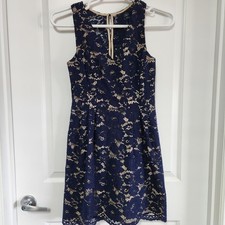 Vince Camuto Navy Blue Lace Dress 6 Nude Lining Wedding Guest Cocktail Midi