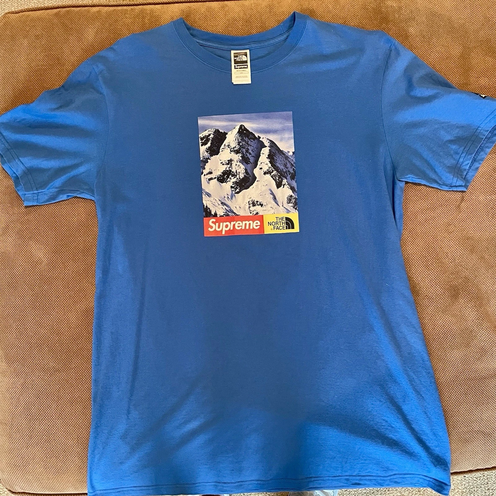Tee shirt montagne Supreme The North Face