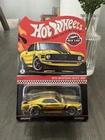 Hot Wheels RLC Exclusive 1970 Ford Mustang Boss 302 Gold W Protective Case