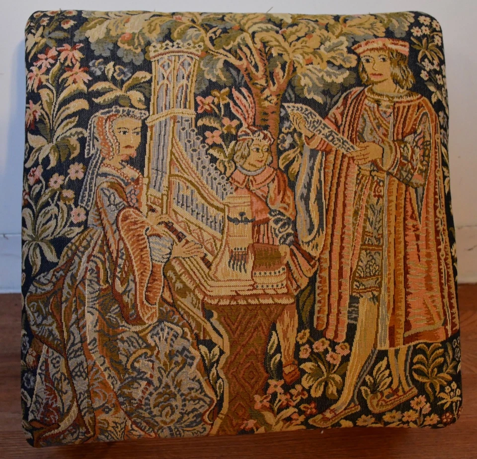 Reposapiés/otomano vintage estilo Chippendale caoba Foto 2 de 4