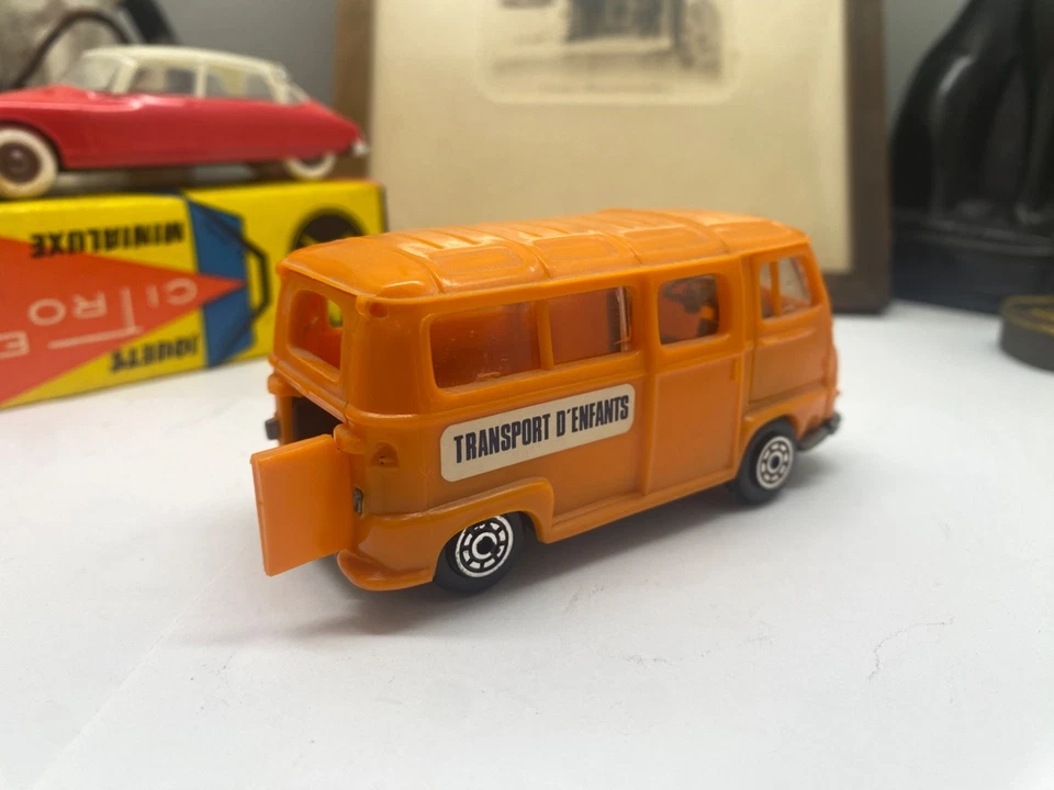 ANCIENNE NOREV PLASTIQUE RENAULT ESTAFETTE N°246 ECH 1/43 EME - Photo 3/4