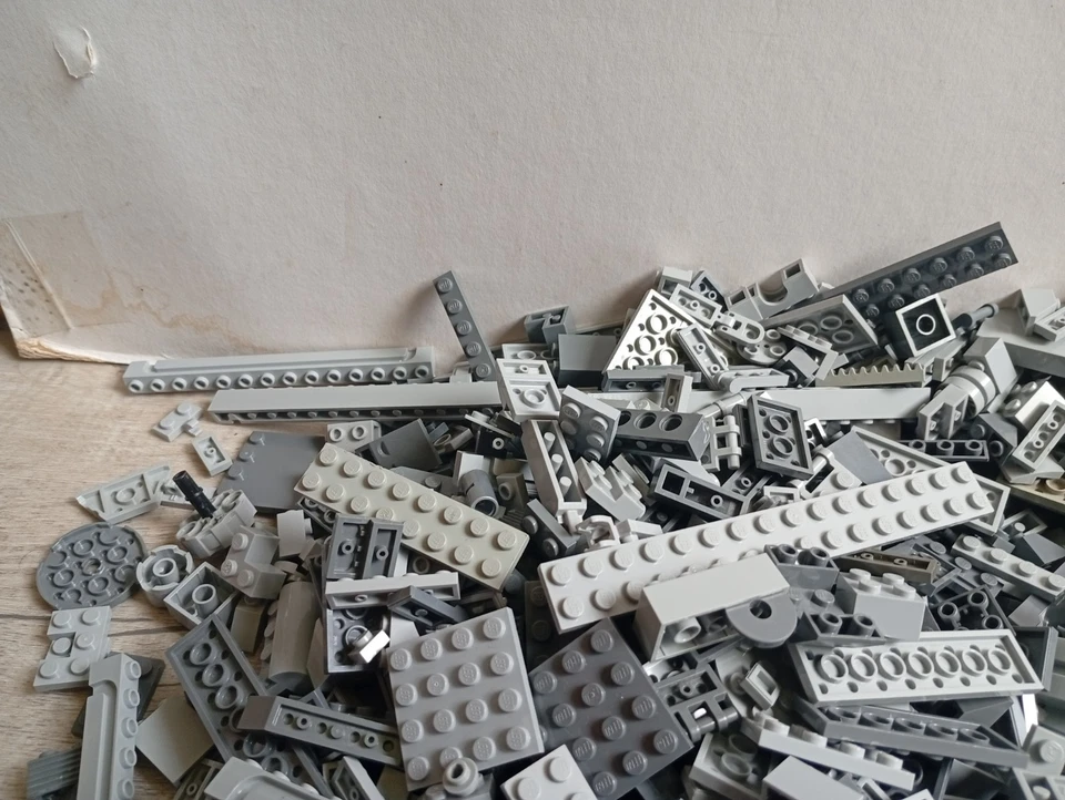 Gris - lot LEGO vrac pieces Gris - 2kg - 2 kilo divers univers plaques bloc - Photo 2/4