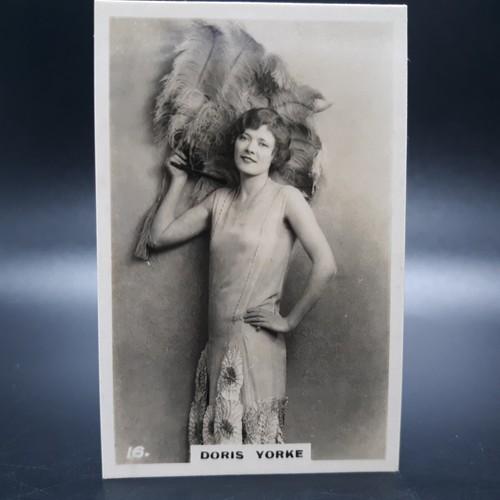 1927 Hignett Bros. Tobacco Beauties #16 Doris Yorke Pin-Up Photo Cigarette Card
