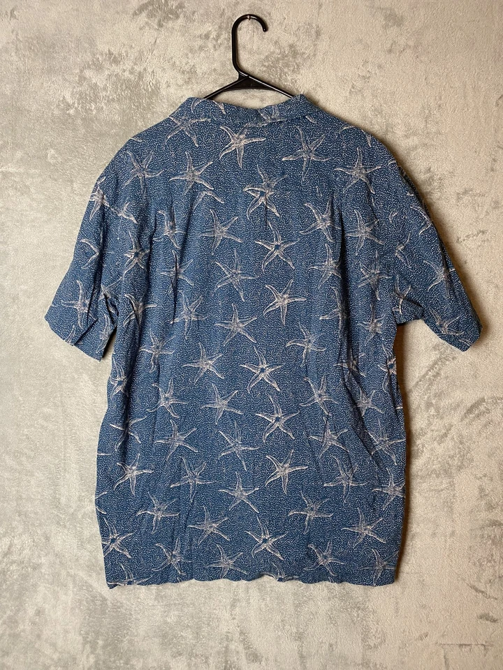 Camisa con botones XXL Salt Life para hombre con patrón de estrella de mar azul Foto 4 de 4