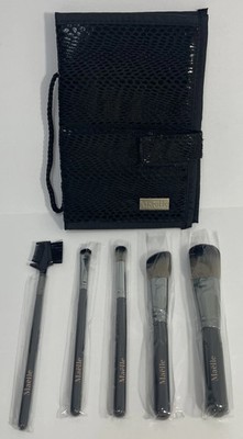 NEW (5X) Maelle Like a Pro! Essential 5-pc Makeup Brush Kit Set with Travel Case