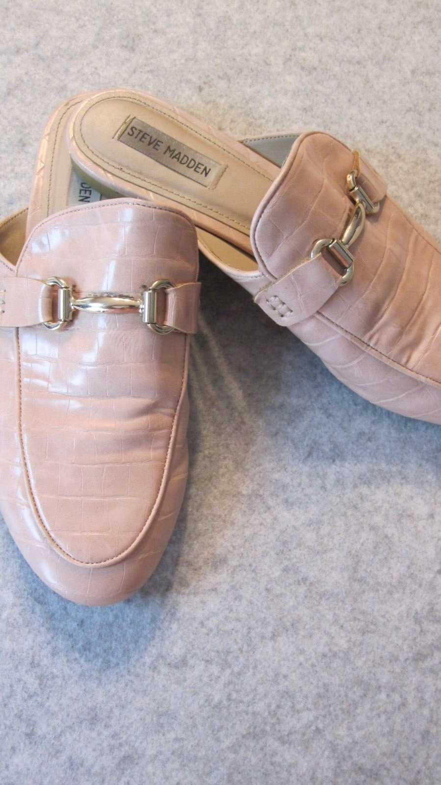 Steve Madden Flats Women's 10M Pink Croc Embossed Mules Gold Bit Detail Slip-on