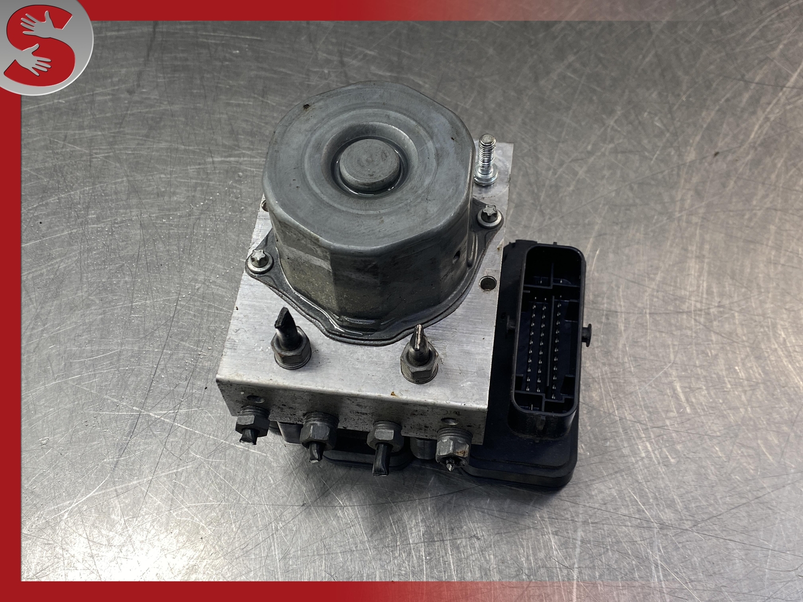 14-17 Maserati Ghibli ABS Anti Lock Brake System Pump Module 2265106516  OEM