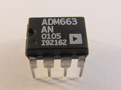 ADM663AN - AD DIP8 Micropower Linear Voltage Regulator +5V fix/1,3V - 16V adj.