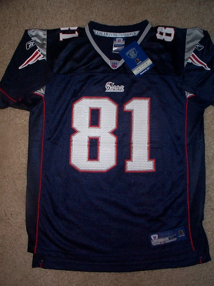 REEBOK New England Patriots AARON HERNANDEZ nfl Jersey YOUTH KIDS BOYS (xl) - Image 2 of 2