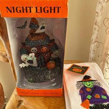 Halloween Themed Night Light with Ghosts and Haunted House Design