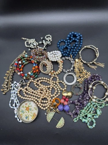 Vtg Lot Of Costume Jewelry & Other Misc For Parts Repair Crafts Some Wearable