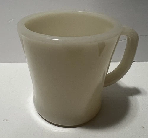 Vintage FIRE-KING IVORY FLAT BOTTOM D-HANDLE COFFEE MUG