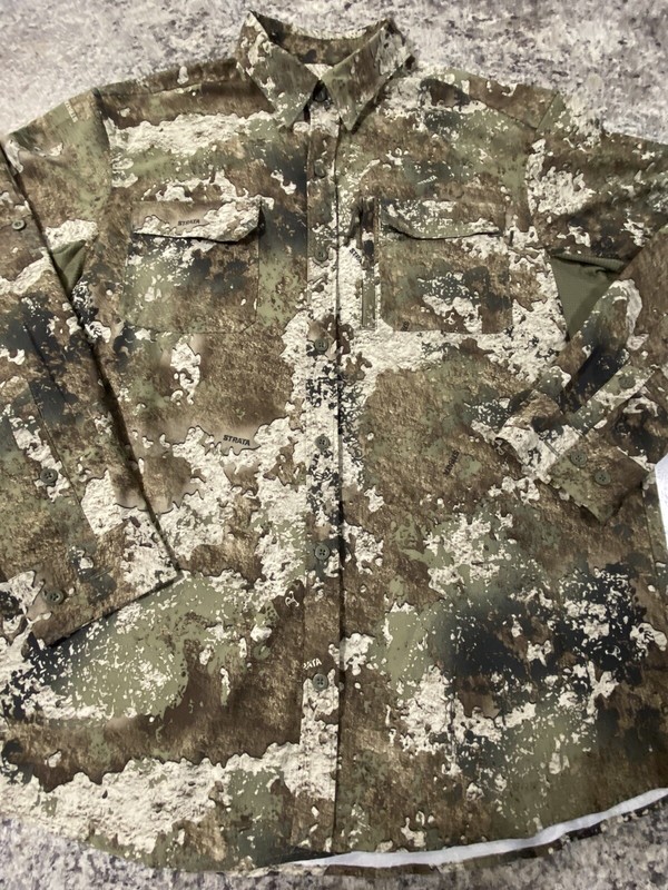 Realtree Camo L Pocket Red Head Long Sleeve