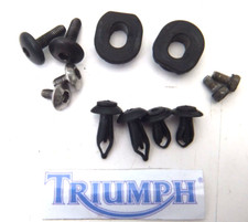 Triumph Triple Vitesse 1050 Queue Unité Arrière Carénage Support Oeillets & Vis