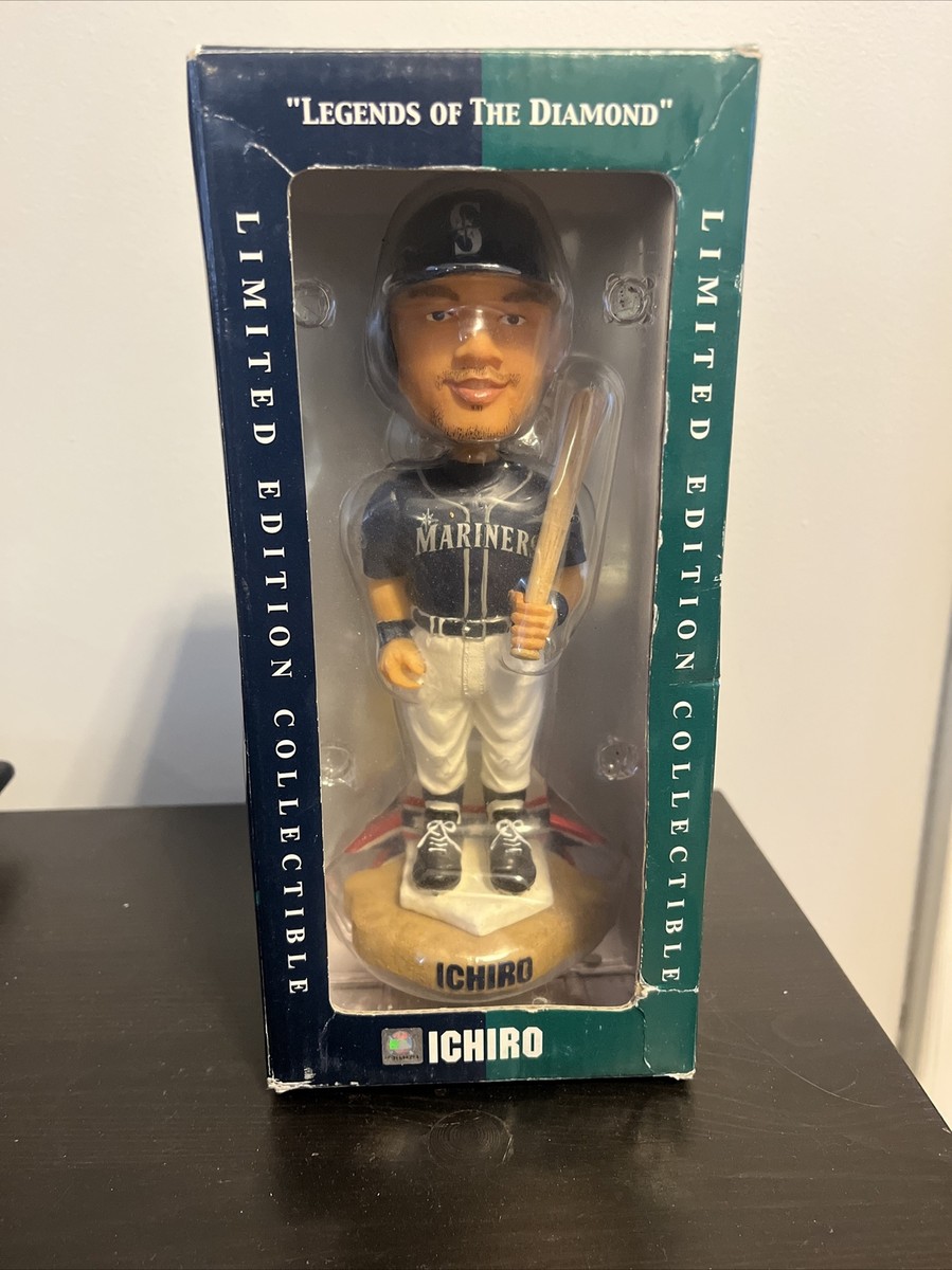 イチローフィギュア　2008 ICHIRO BOBBLEHEAD Ichiro Bobblehead - SGA - April 25th, 2008 - Seattle
