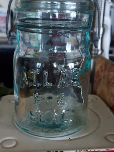1910-1920 ANTIQUE ATLAS EZ SEAL LIGHTENING JAR AQUA BLUE PINT WIRE BAIL & GLASS