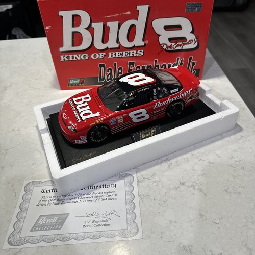 Revell 1/18 Scale Diecast 220722 - 1999 Chevrolet Monte Carlo Budweiser #8 - Picture 2 of 12