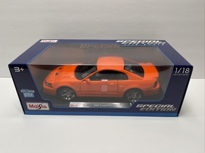 1/18 Maisto 2003 Ford SVT cobra competition orange Color Damaged