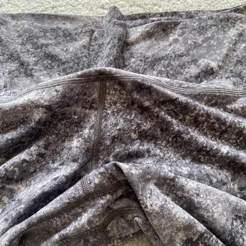 Lululemon Women’s Grey Yoga Crop Leggings w/ Inside Pocket- Size 12 US / 16 AUS* - Picture 3 of 8