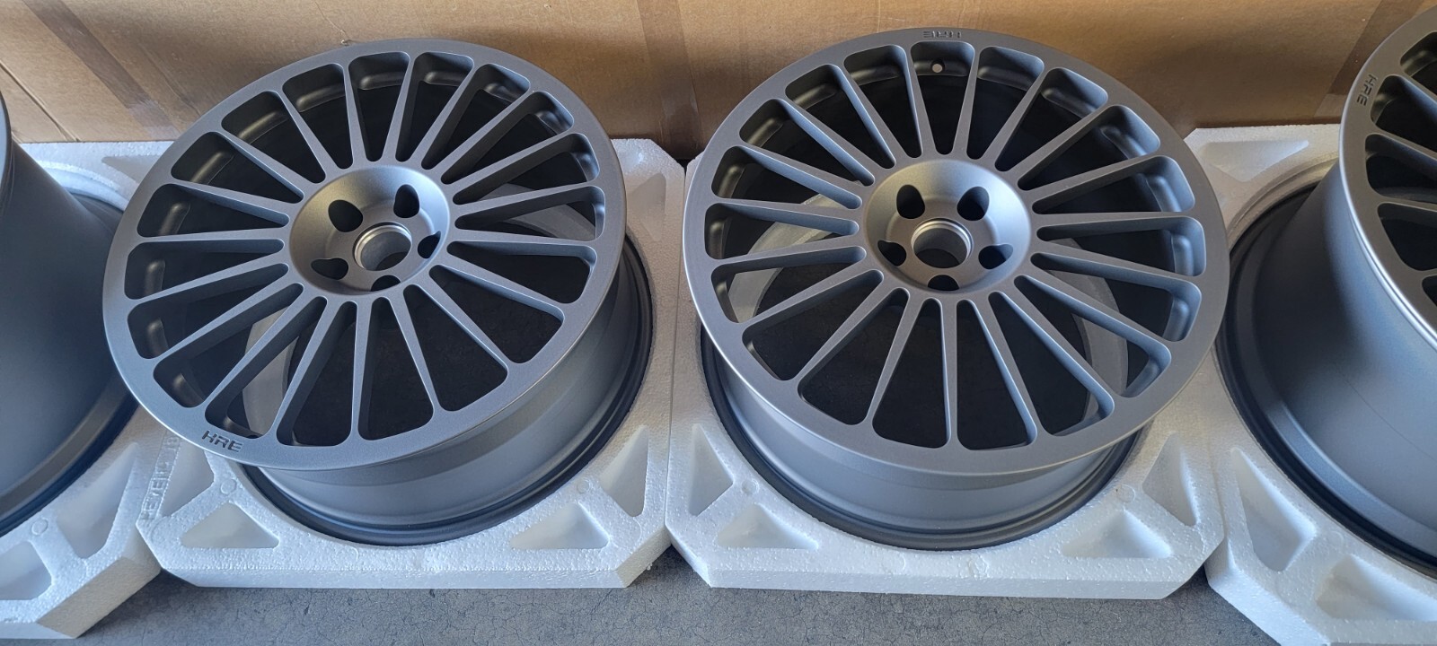 LAMBORGHINI AVENTADOR HRE WHEELS SET GENUINE HRE SATIN CHARCOAL CM309M5861 NEW 4