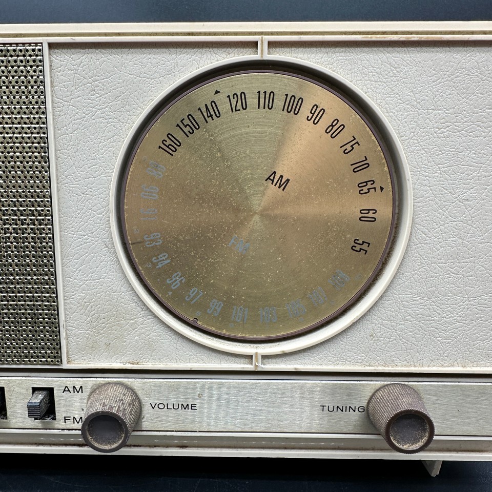 Vintage 1960s GE T-236A Table Top AM/FM Radio Honey Beige Tested ...