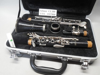 Selmer USA CL300  Clarinet W/ NEW Case &  MP - Cleaned,   NEW Pads   Guaranteed