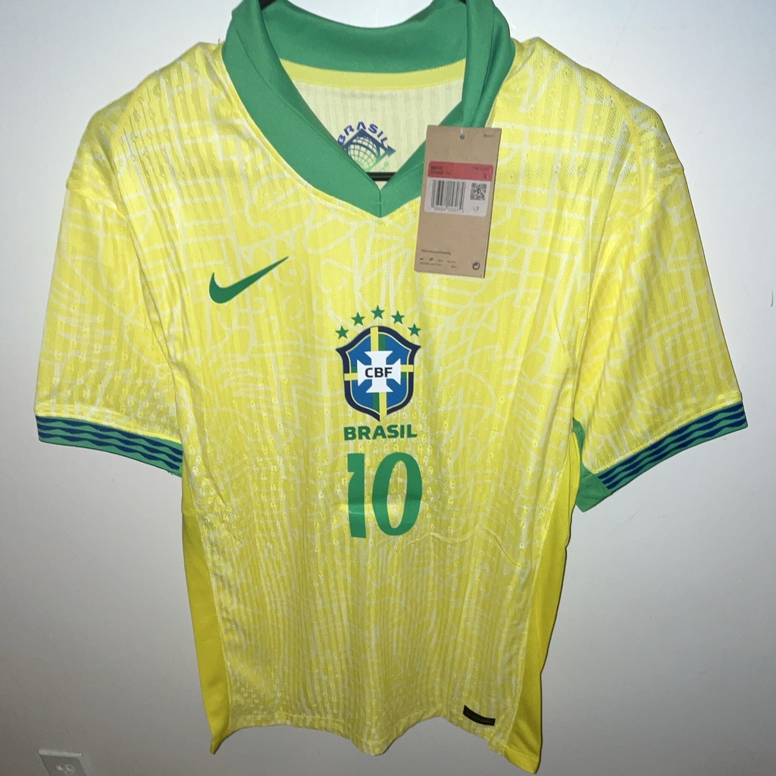 Nike Brazil Neymar Jr #10 Soccer Jersey Yellow/Green Size L Men