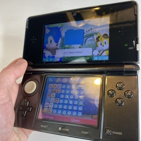 Nintendo 3DS Handheld Video Game Console Black CTR-001 W Charger Stylus