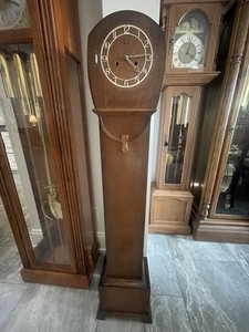 Smiths Enfield Wood Longcase Grandfather Clock Analog Arabic Numerals Brown