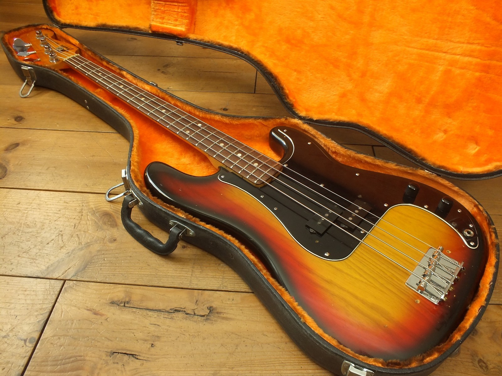 ** Fender Precision Bass Ash Body 1977 **
