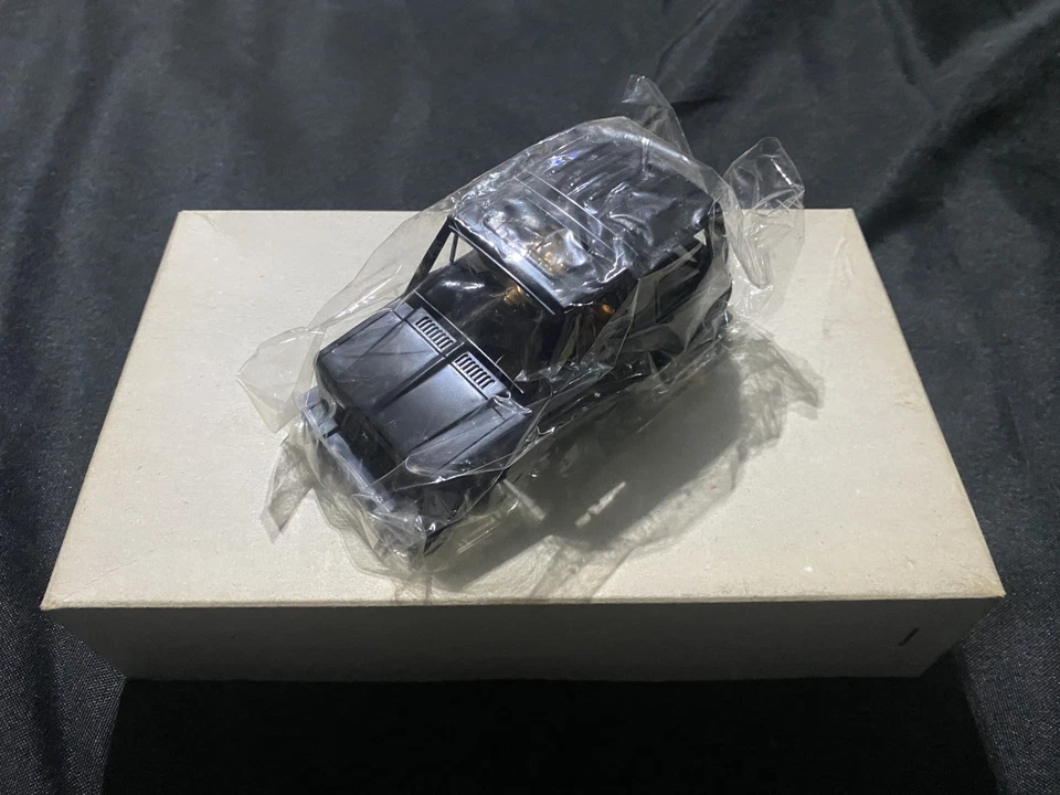 Tamiya Mitsubishi Pajero Wagon Mini 1/32 (1907) - Image 4 of 4